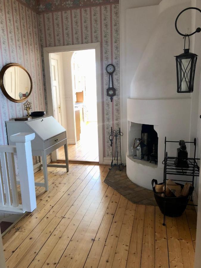 Vacker Vaning Med Havsutsikt I Stroemstads Centrum. Strömstad Exterior foto