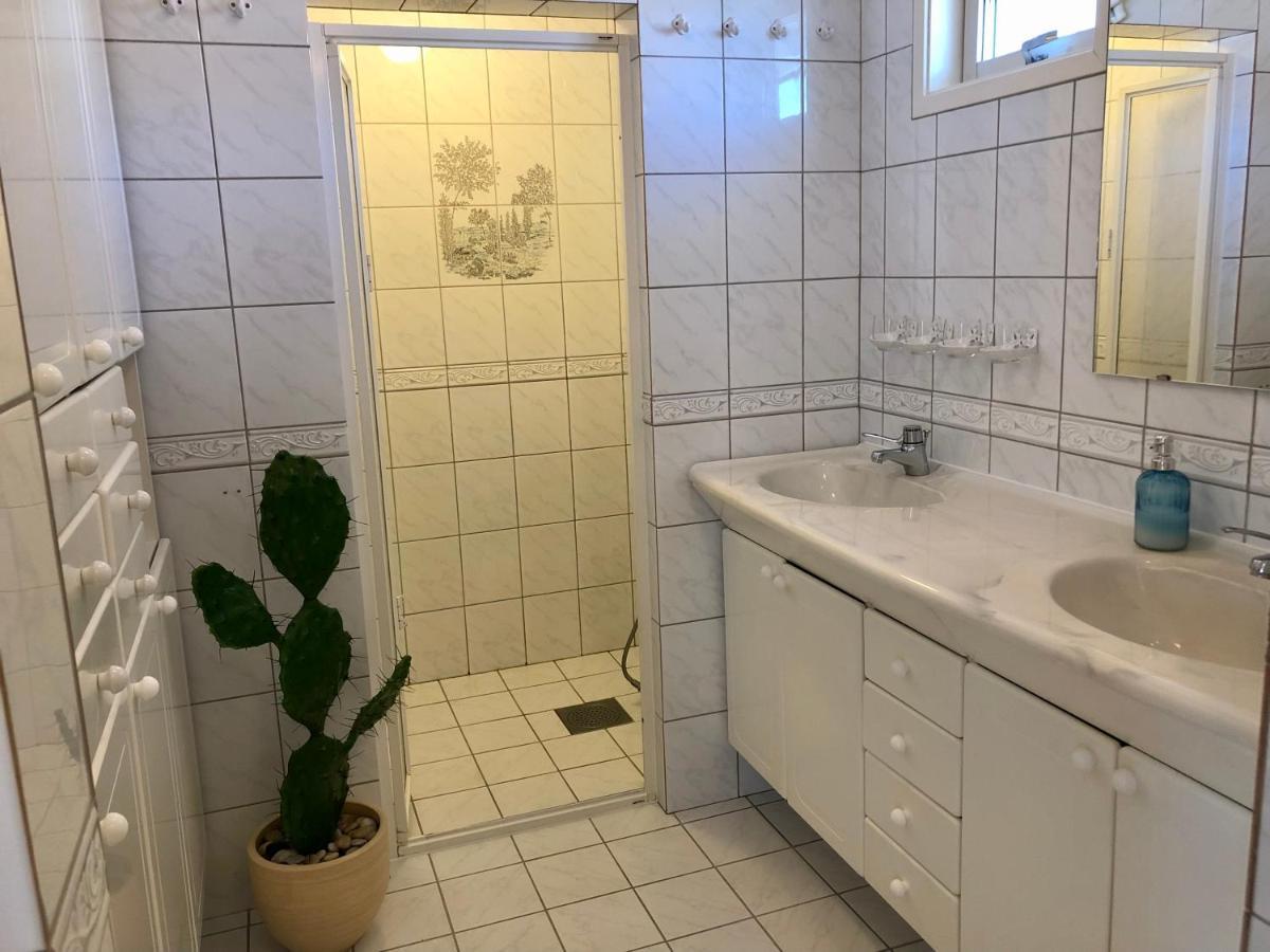 Vacker Vaning Med Havsutsikt I Stroemstads Centrum. Strömstad Exterior foto